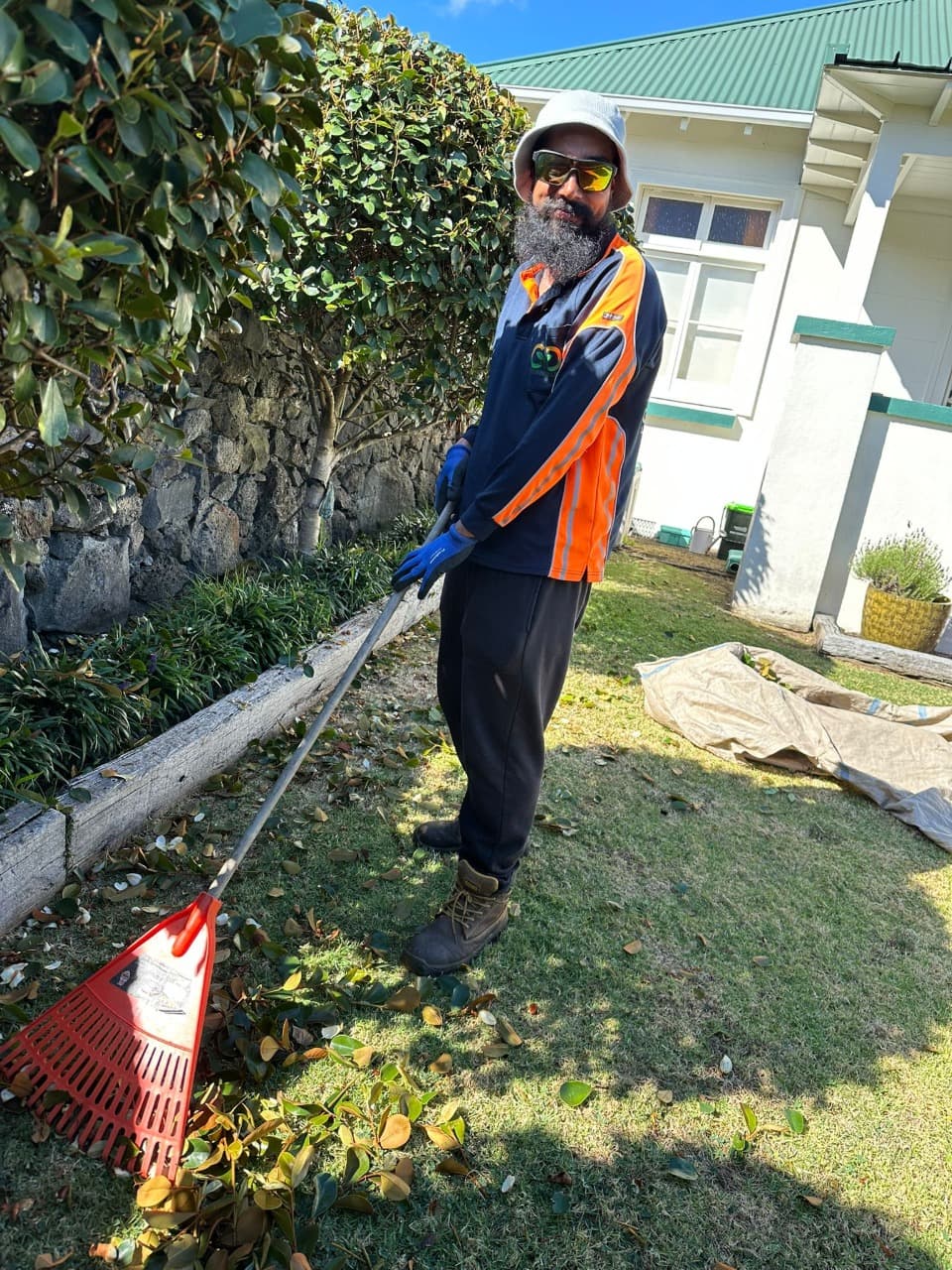 Garden cleanup service